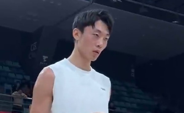 尼克·杨：白晶是中国最强街球手 技术风格像欧文和科比的结合体