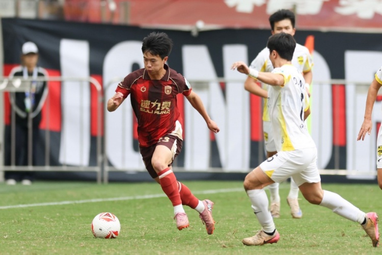 陈涛：对手已经夺冠，他们球员的精力没完全放在这场比赛