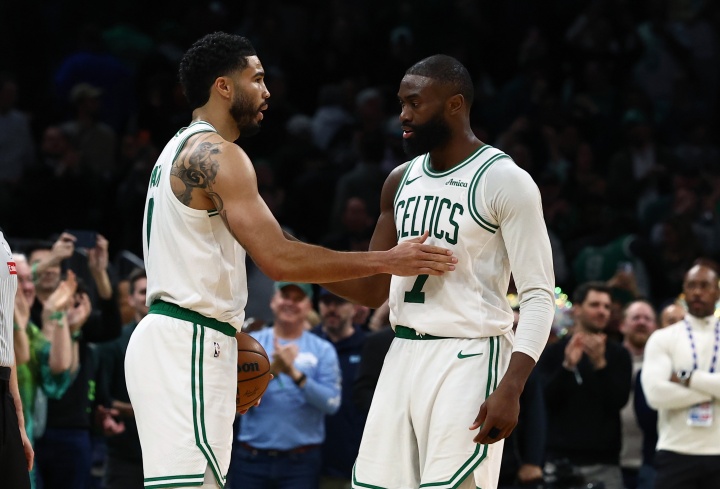 去你的兄弟情！布朗与塔图姆的恩怨情仇将利好NBA 球迷坐等看戏